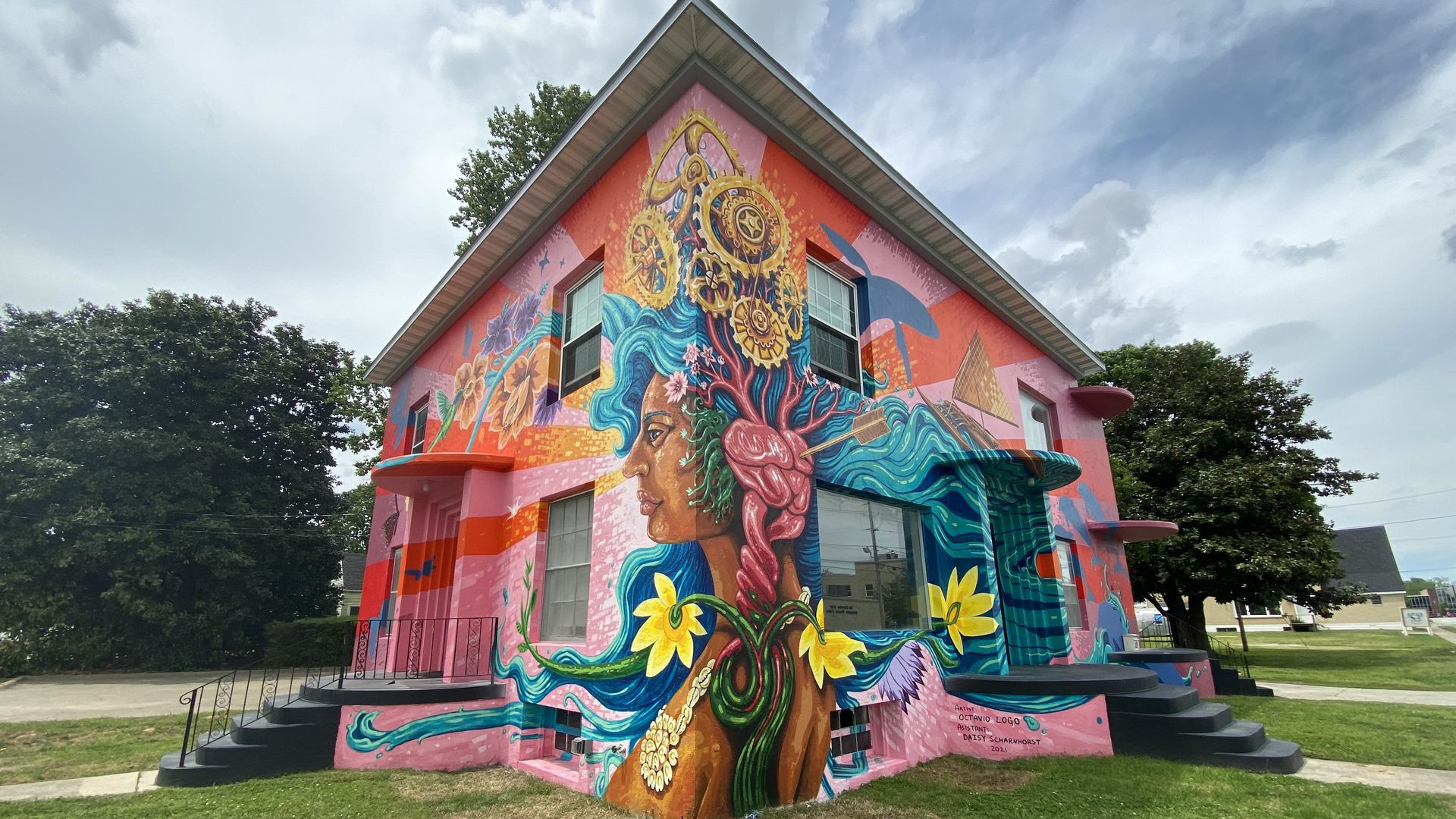 A mural covers an entire building in downtown Springdale