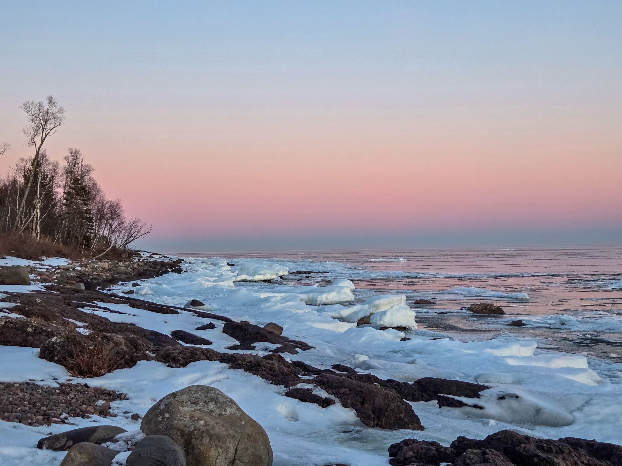 Photo of a north shore of Lake Superior near Shroeder, MN