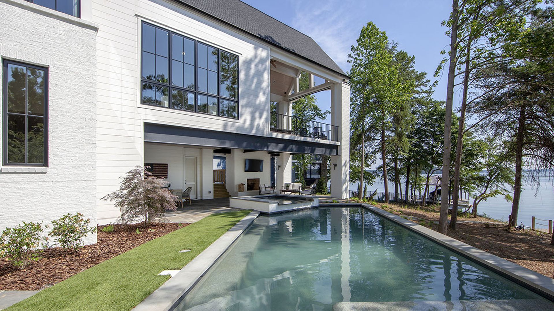 Home-of-the-Year-Finalist-2019-indoor-outdoor-setup-heade