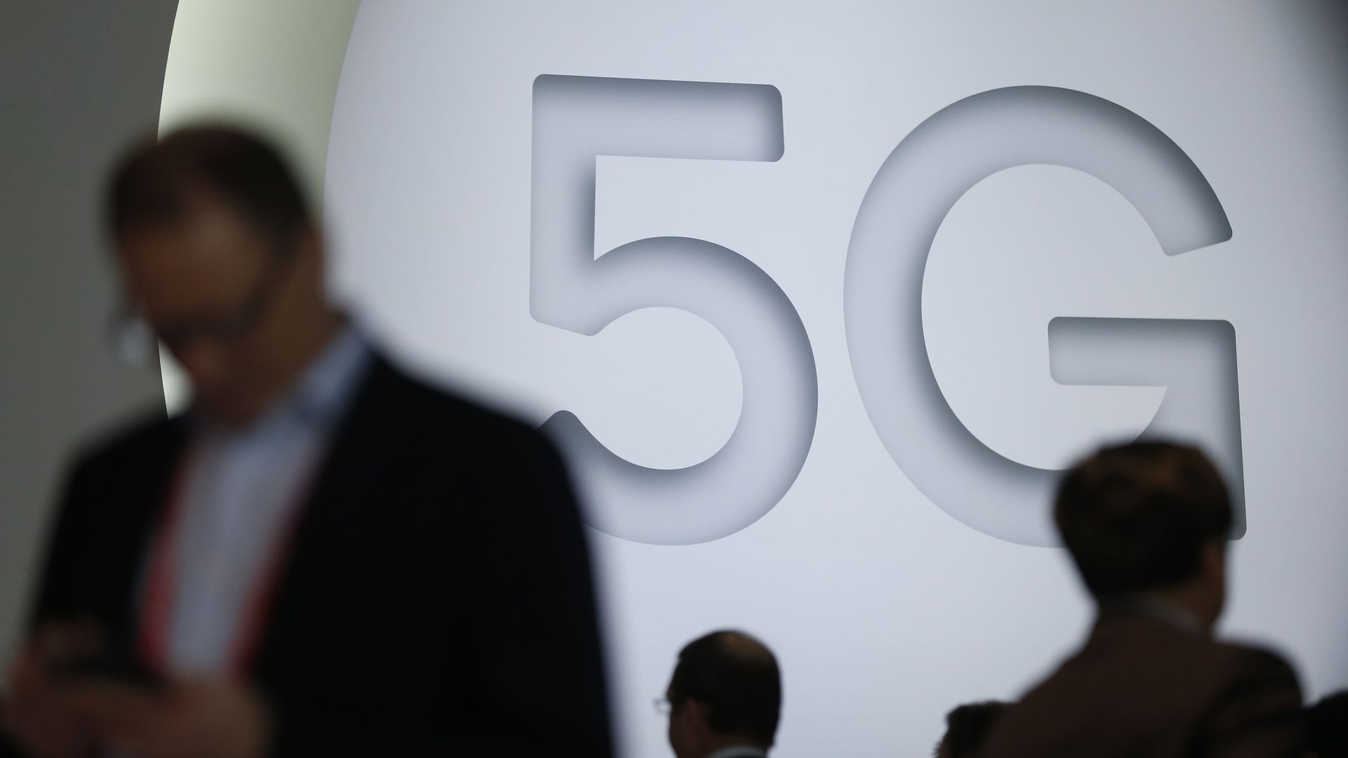 Signage promoting 5G