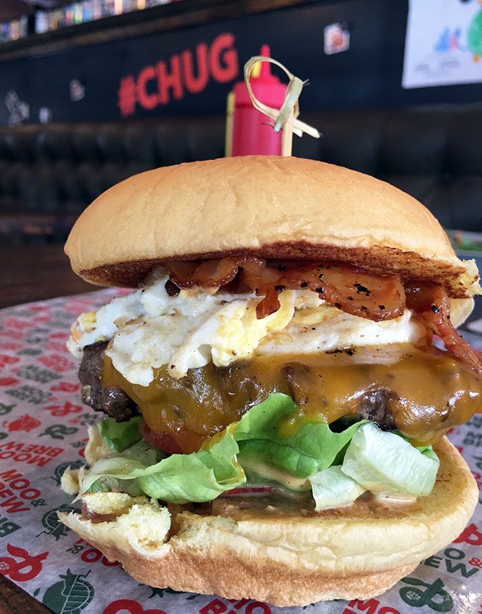 farmers-daughter-at-moo-and-brew