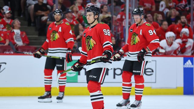 Chicago Blackhawks Start 2023-24 Season Against Pittsburgh Penguins ...