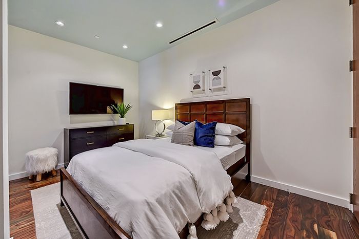 uptown luxury apartment panthers