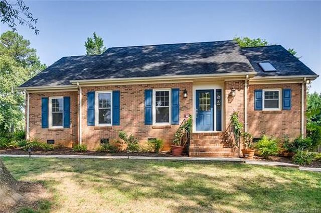 5119 Charmapeg Ave exterior