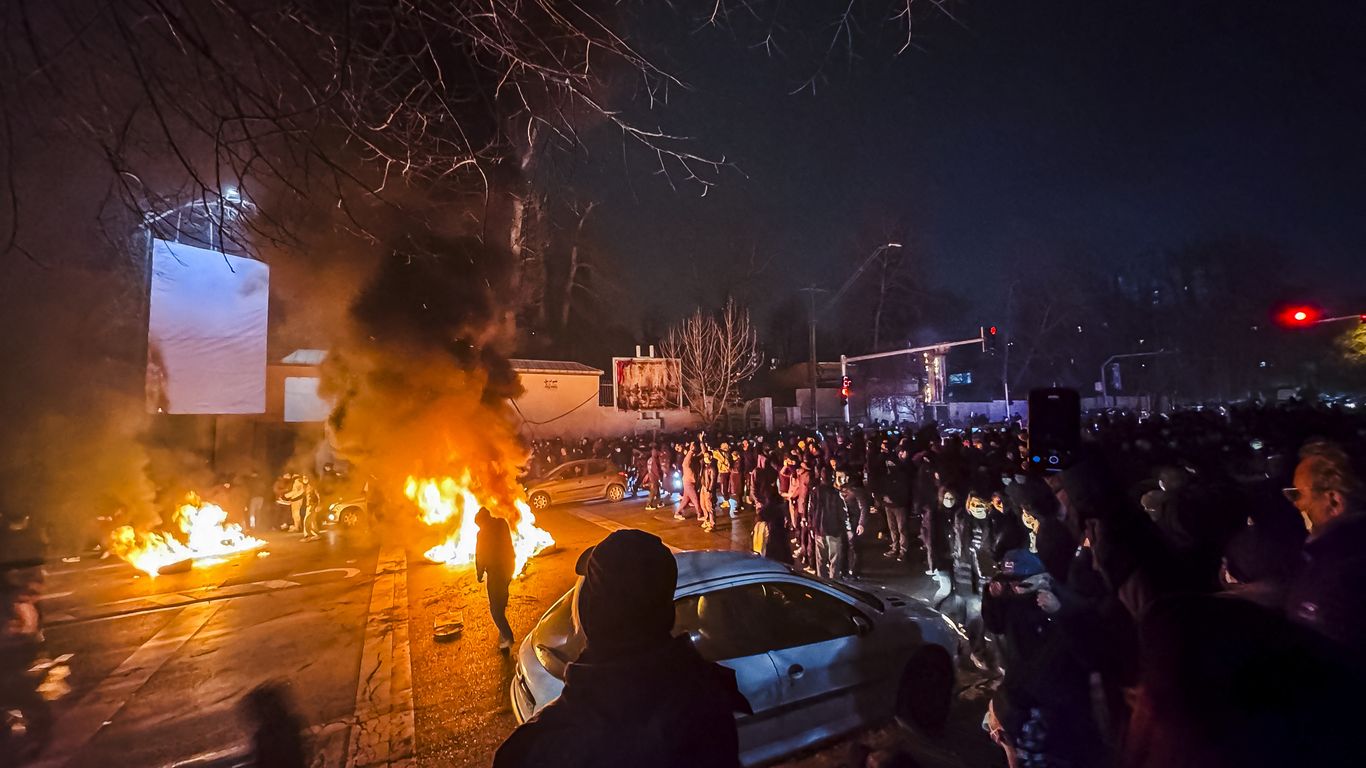 Trump considers options as Iran cracks down on protests