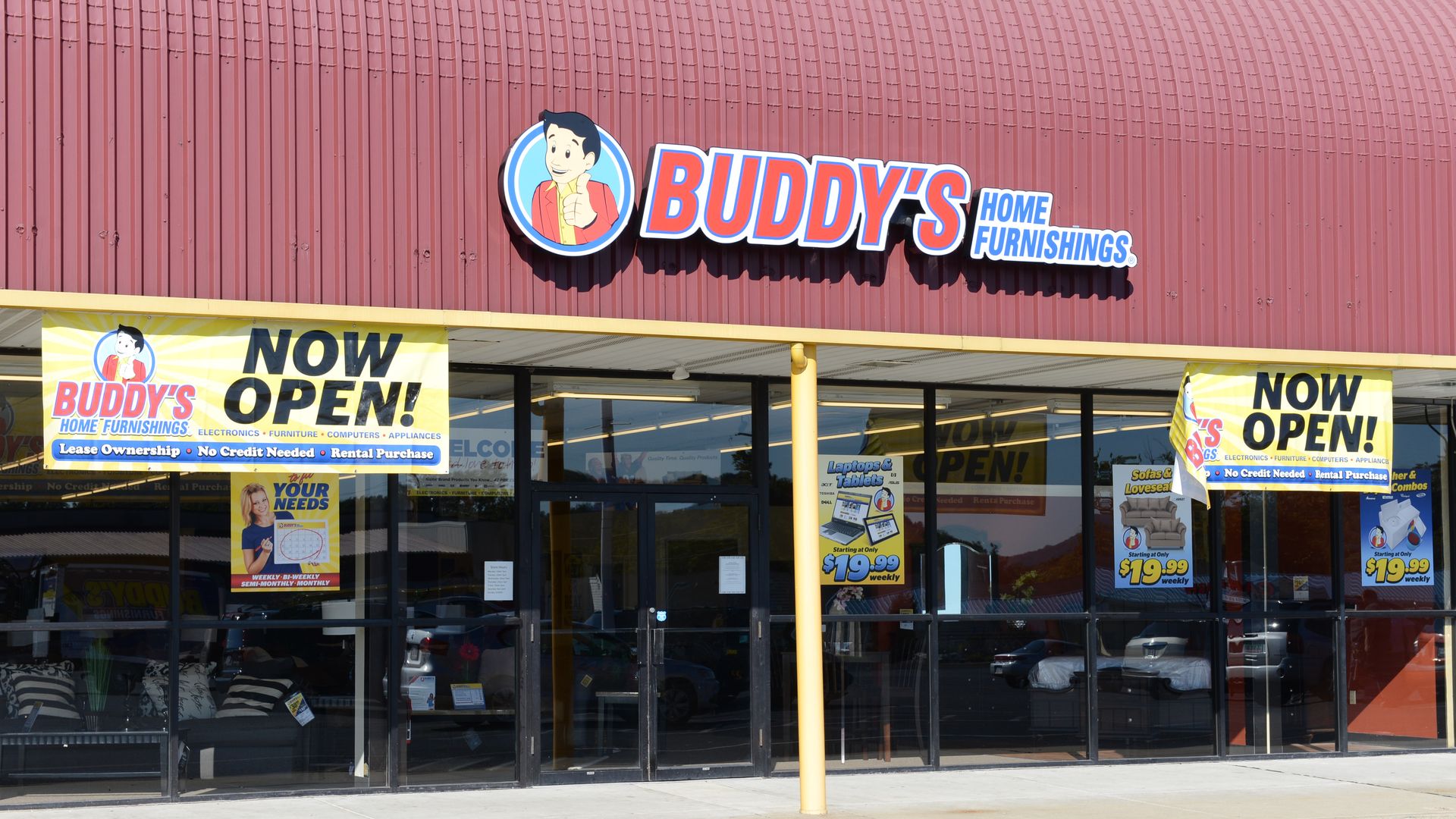 Buddy's Home Furnishings store front