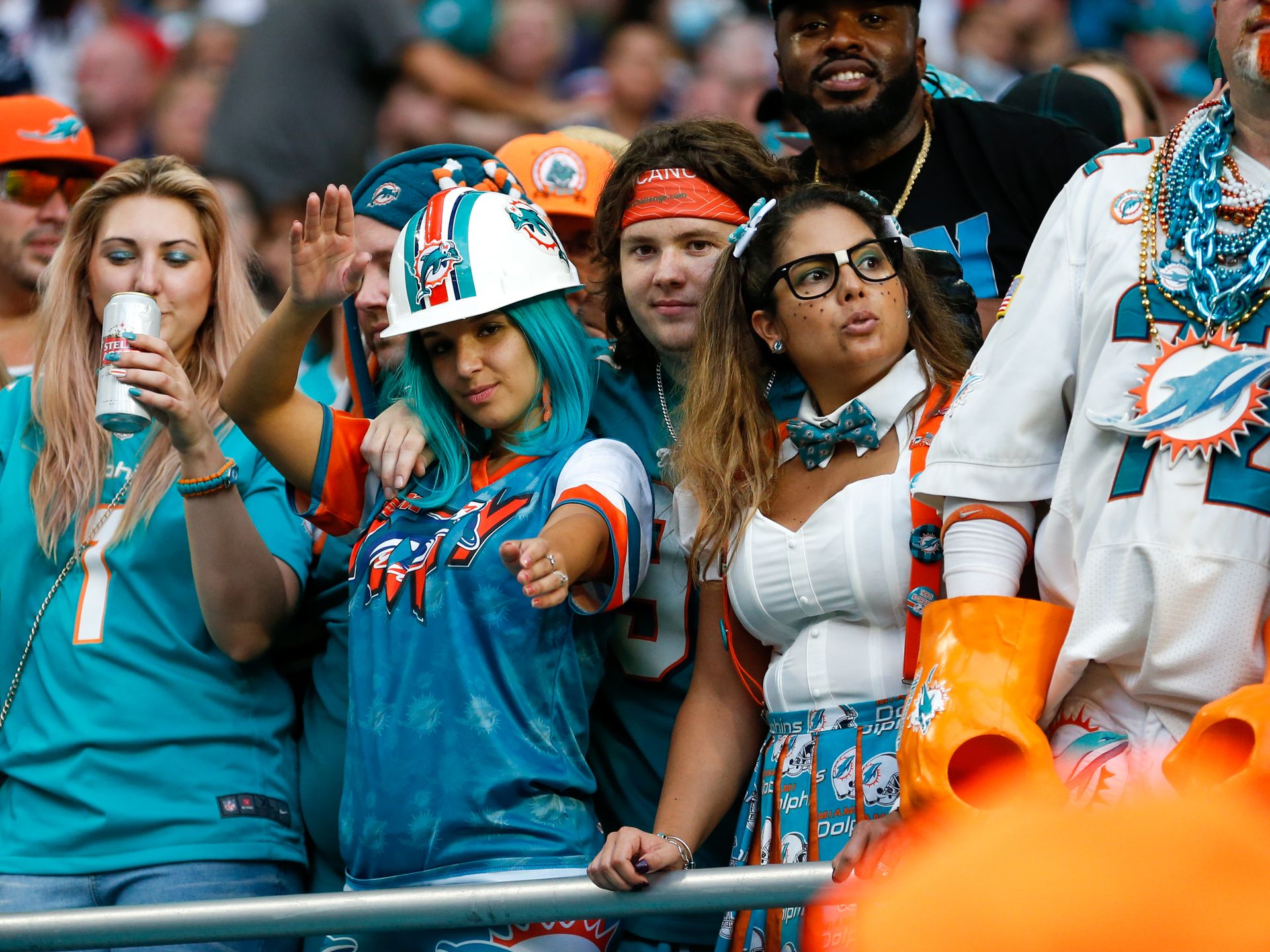 Miami Dolphins game prices rank above NFL average for family outings -  Axios Miami