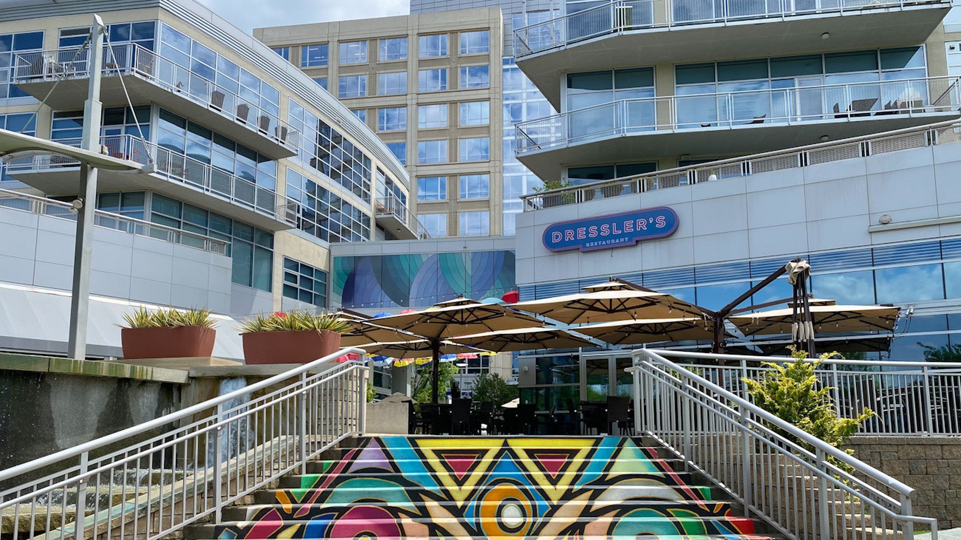 Metropolitan, Midtown