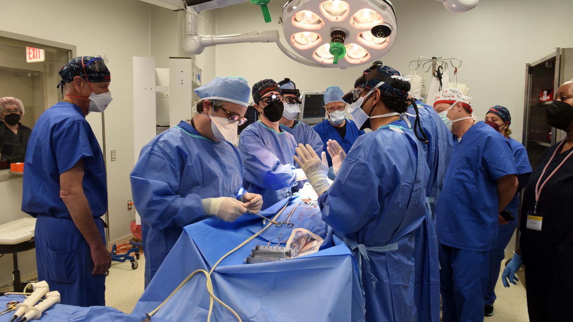 Surgeons performing the operation at University of Maryland Medical Center 