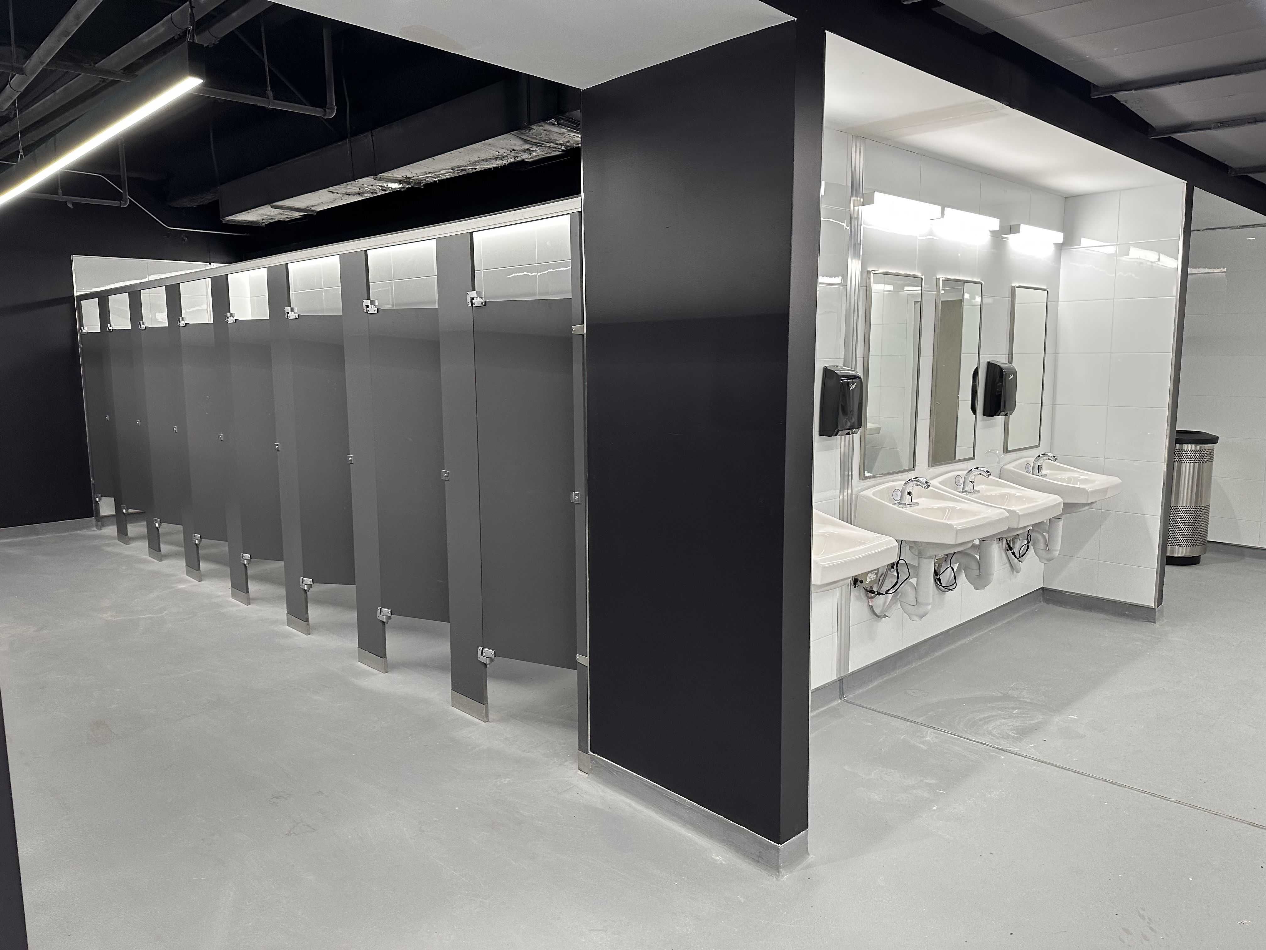 Photo shows one of the women's bathrooms in the Superdome