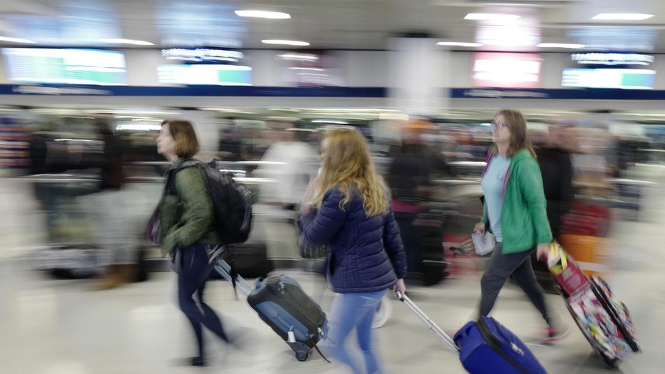 Walk faster if you want your suitcase to stop wobbling