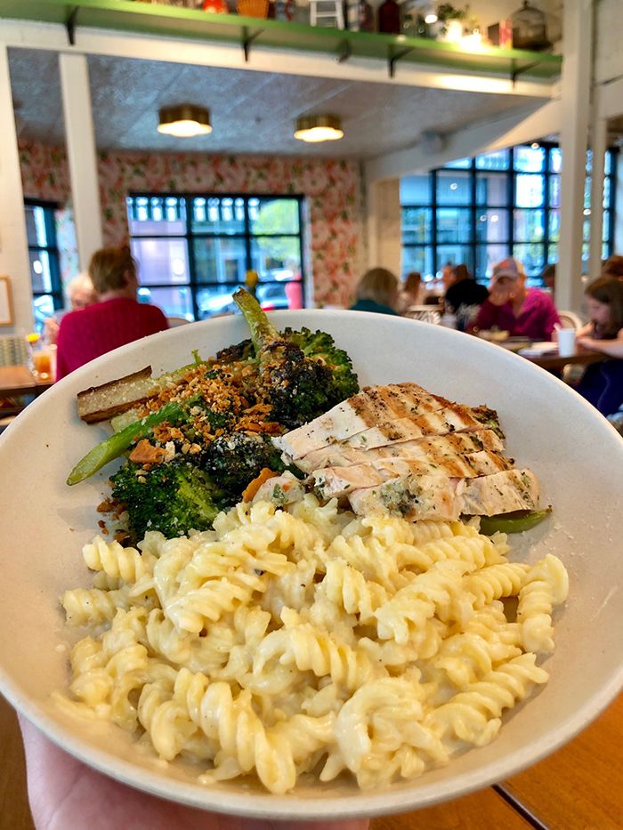 mac and cheese at flower child charlotte