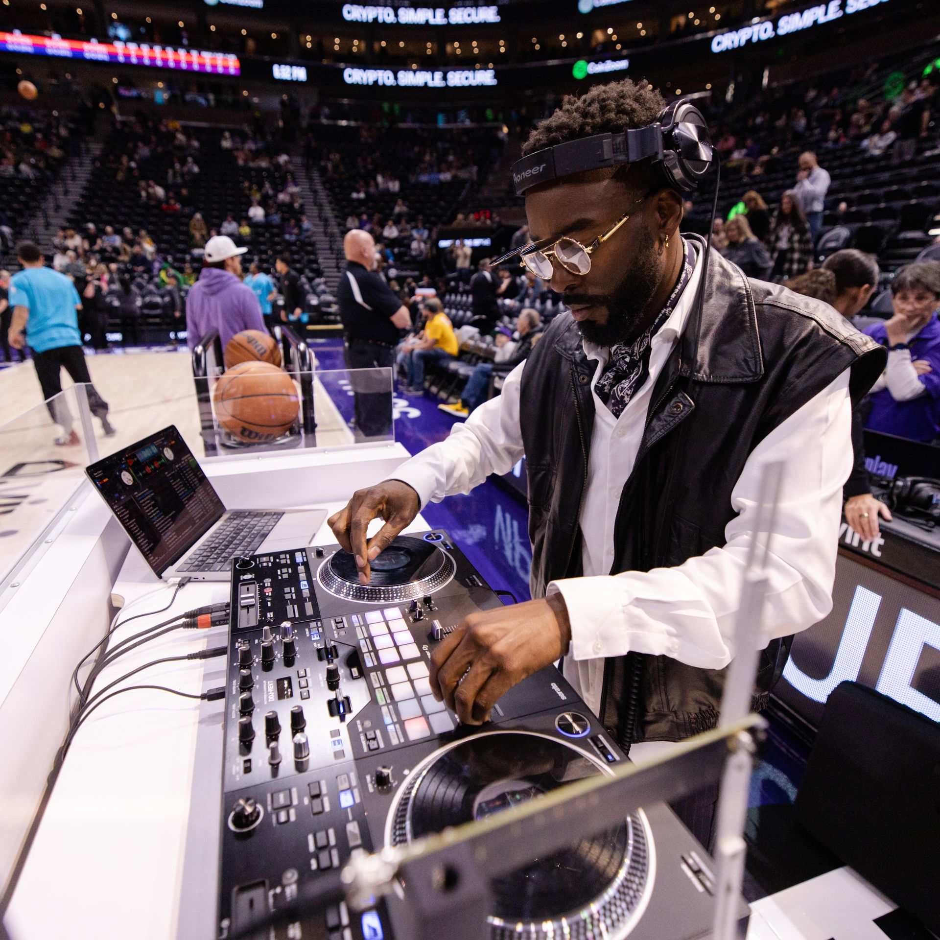 Utah Jazz team DJ spins these top player-requested songs - Axios ...