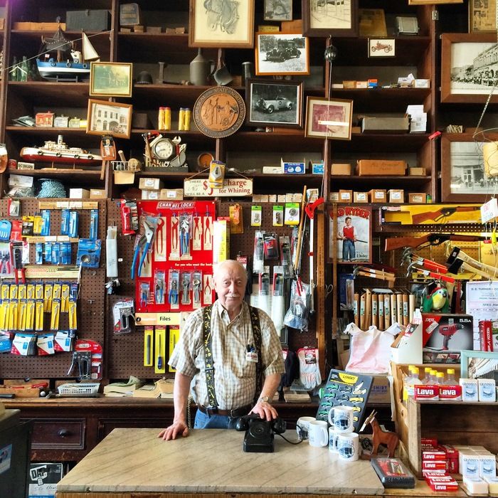 D.E. Turner Hardware Mooresville