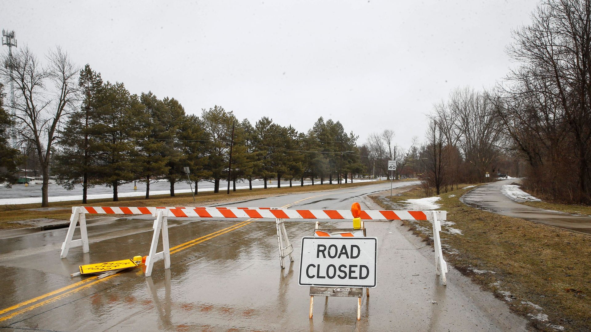 A photo of George Flagg Parkway in Des Moines.