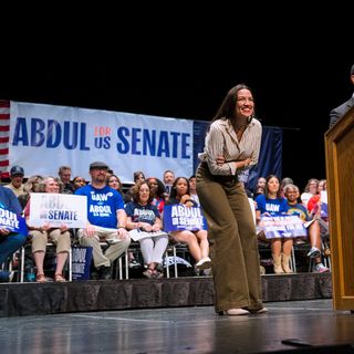 News Feed 92 AOC channels Obama's "Hope and Change" message