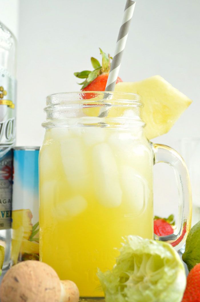 Mason-Jar-Pineapple-Margaritas