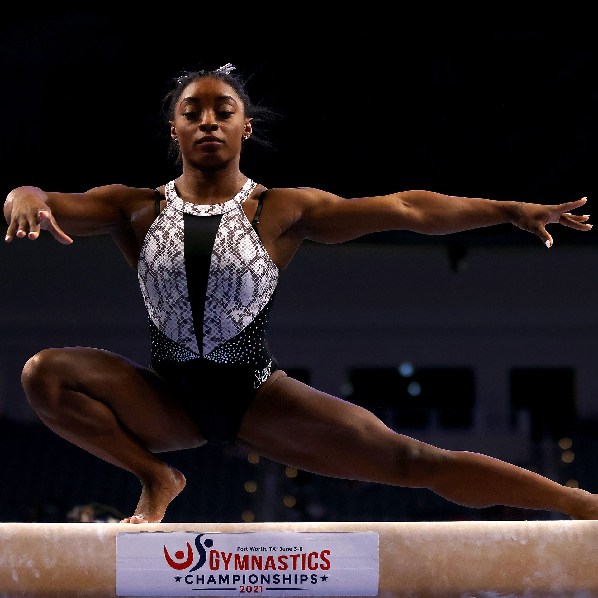 Simone Biles wins record 7th national women's gymnastics title — photos