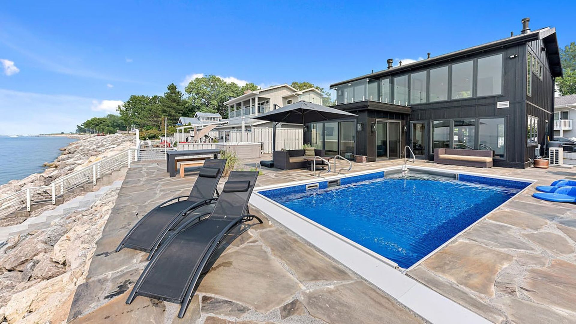 New Buffalo Lakefront w/ Pool, Hot Tub - Monthly!