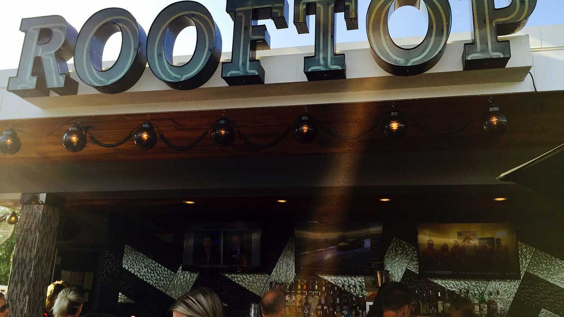 brazwells-rooftop-in-ballantyne