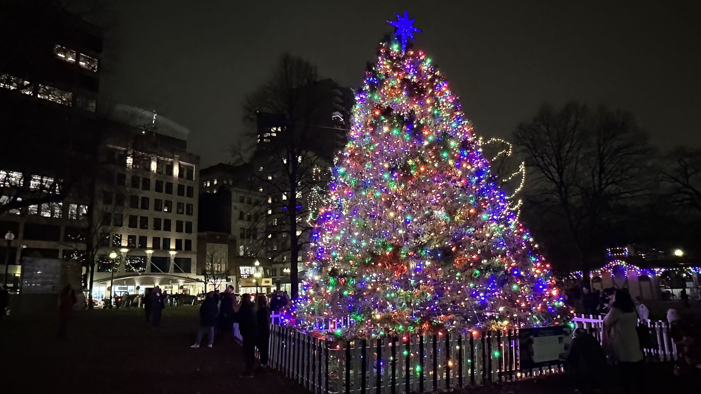 Bostonarea Christmas displays to visit in 2023 Axios Boston