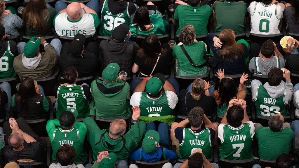 boston-celtics-fans-pay-the-most-for-beer-of-all-nba-teams-axios-boston