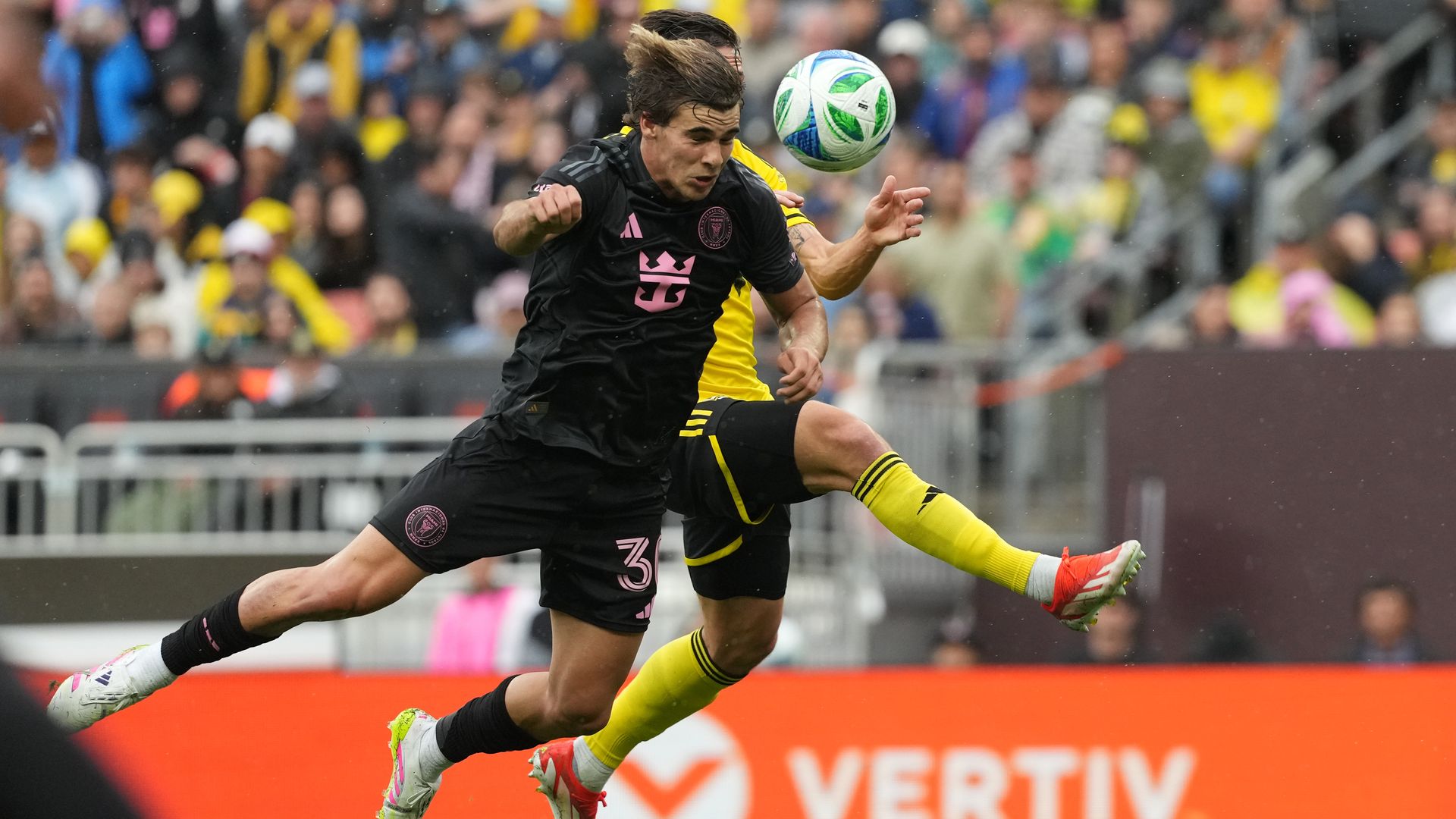 Inter Miami's Benjamin Cremaschi dives for the ball