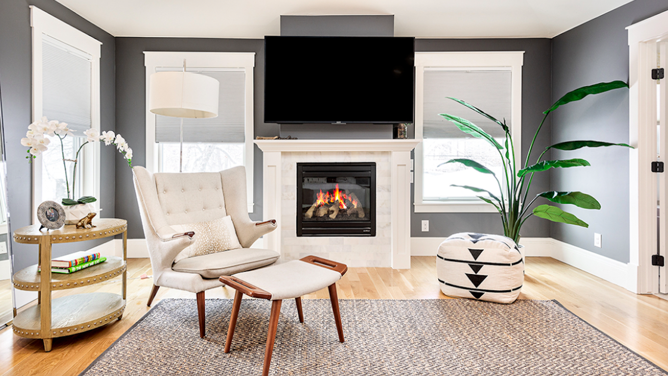Hot Homes: Seven holiday-time houses to tide you over 'til 2022 - Vimarsana News