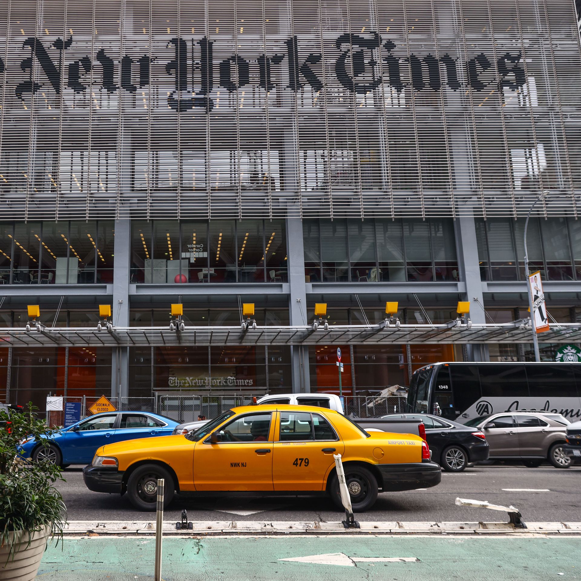 1-000-nyt-union-members-threaten-to-walk-out