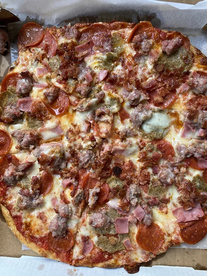 meatlovers pizza sals