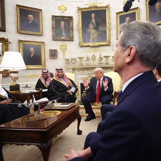 Trump with MBS on Khashoggi: "A lot of people didn't like" him