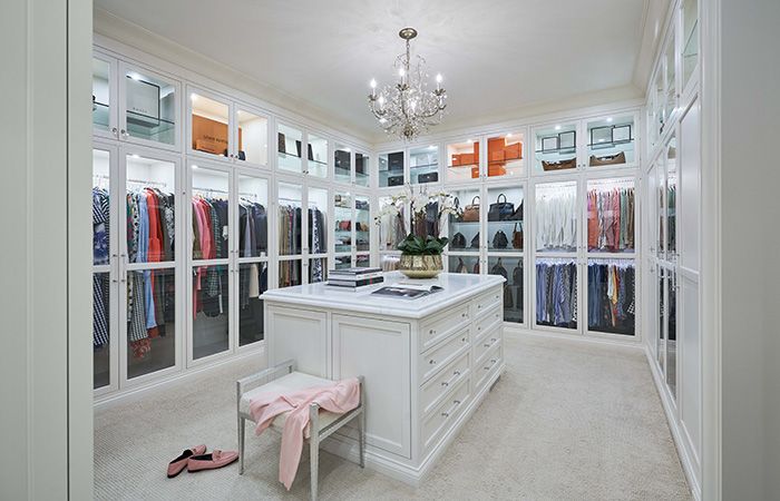 axios-charlotte-home-of-the-year-2022-closet