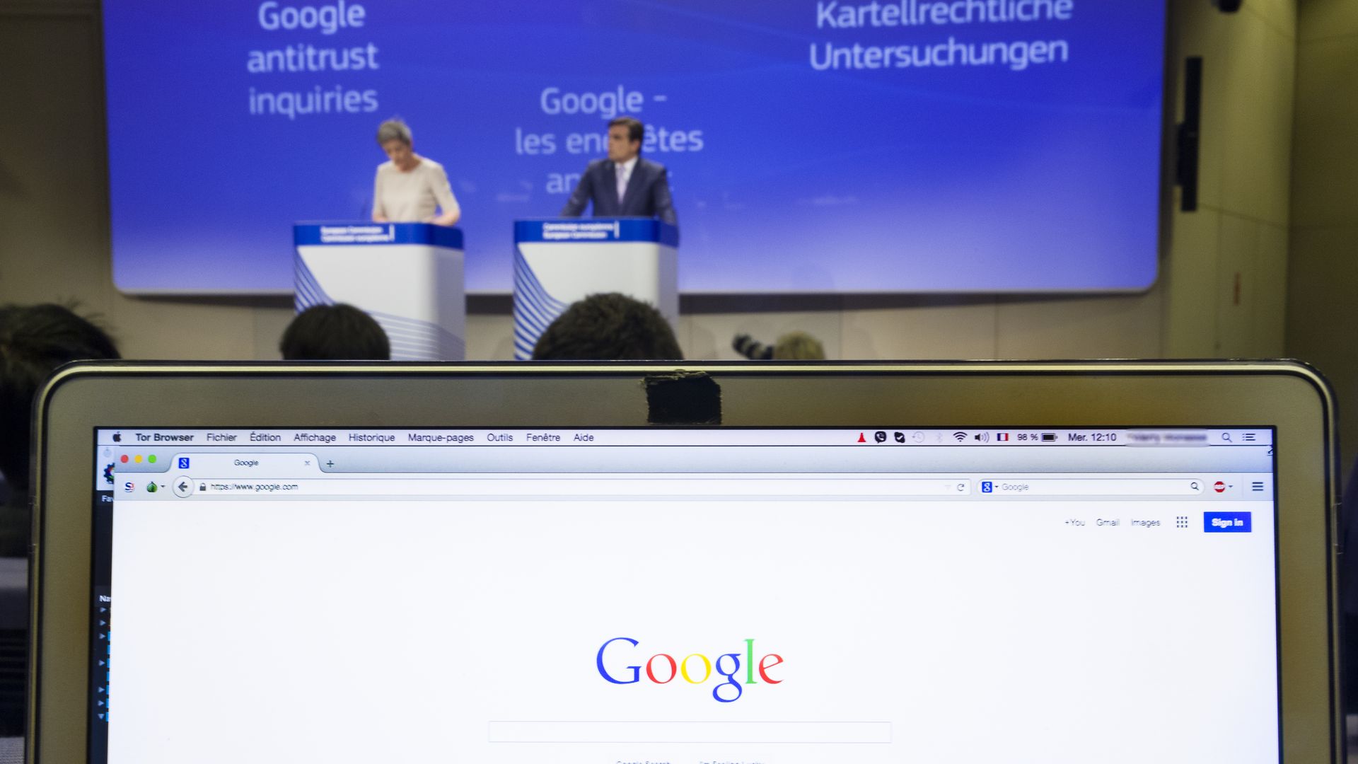 A screen showing Google's home page