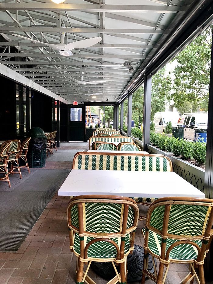 Reid's Fine Foods patio