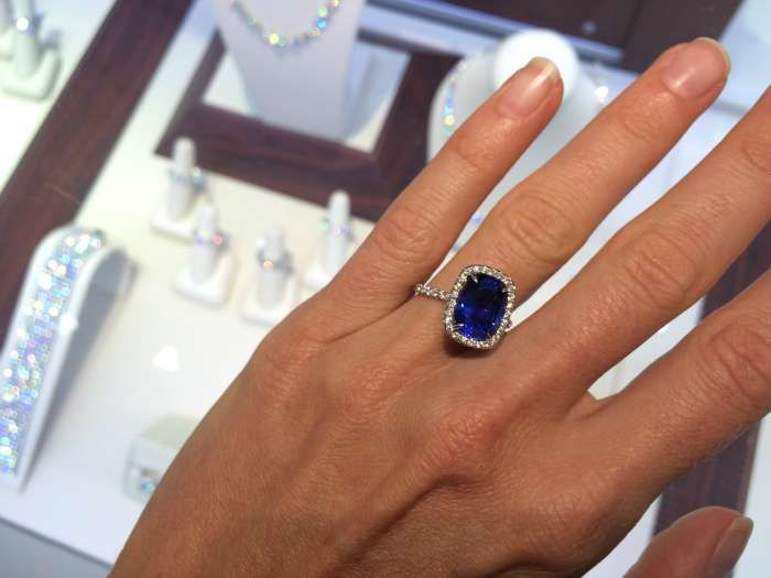 Diamonds direct outlet sapphire rings