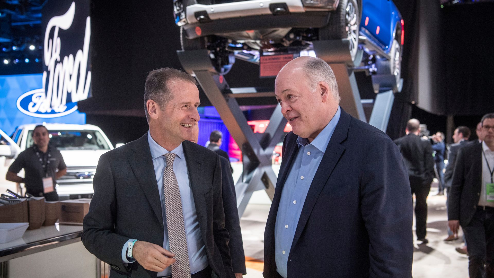 Image of VW CEO Herbert Diess and Ford CEO James Hackett after announcing start of broad global partnership in January.