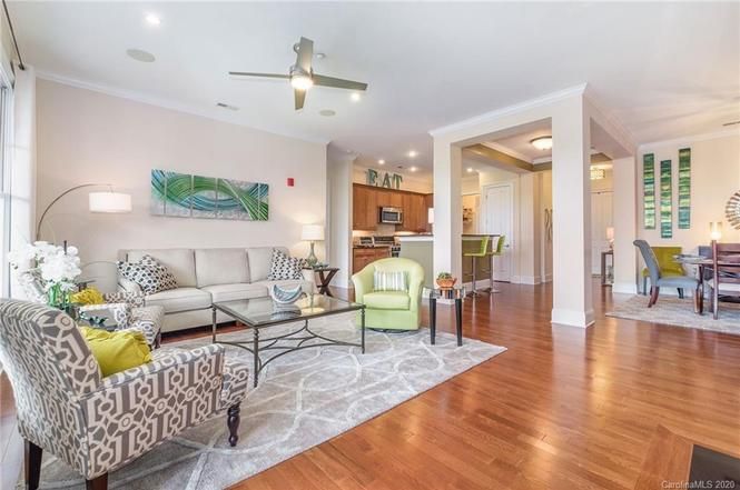 5425 Closeburn Road 201