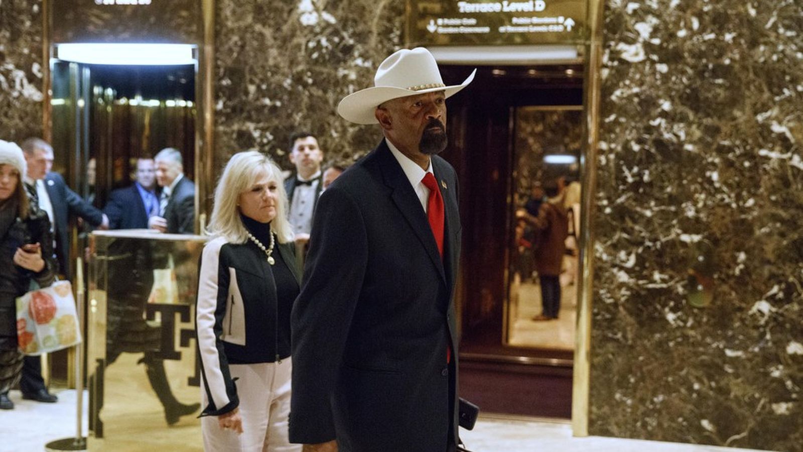 Sheriff David Clarke Joining Trump Administration Axios - 