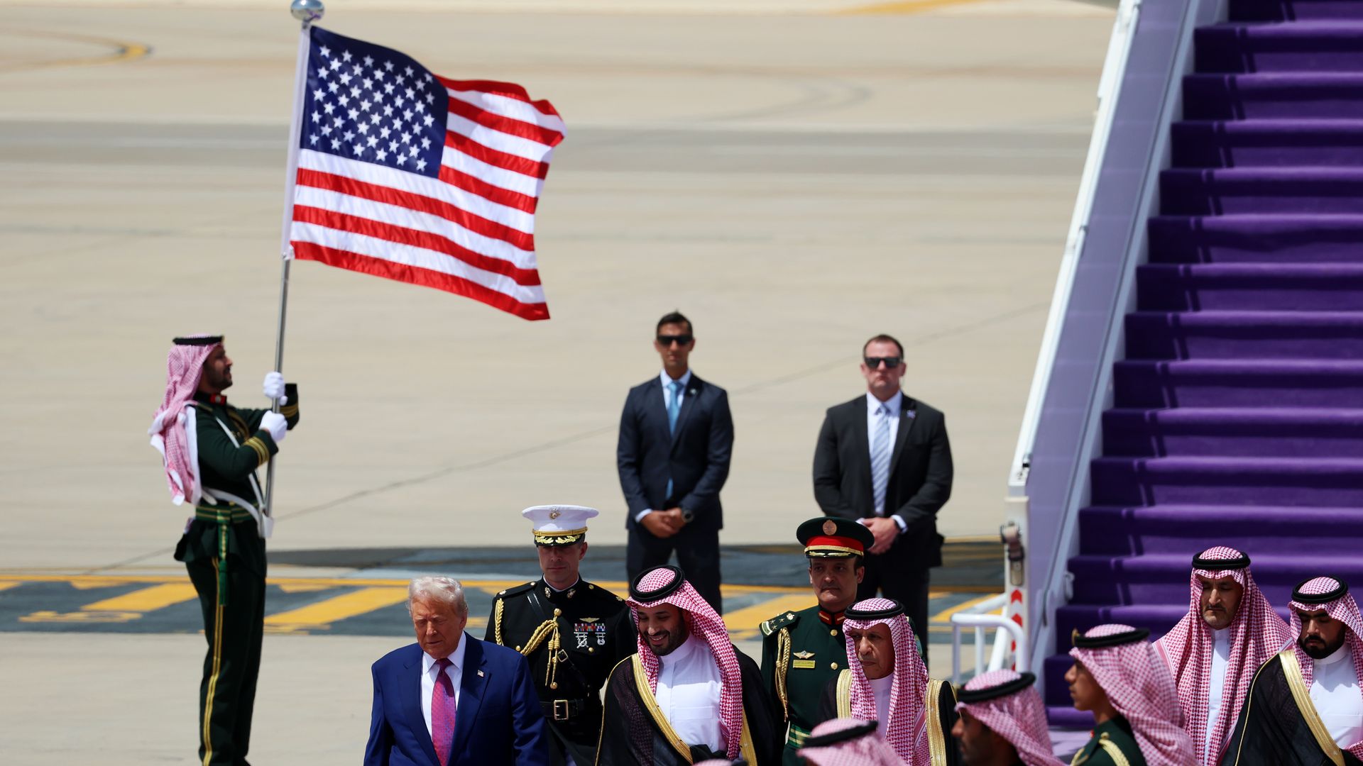 Trump arrives saudi