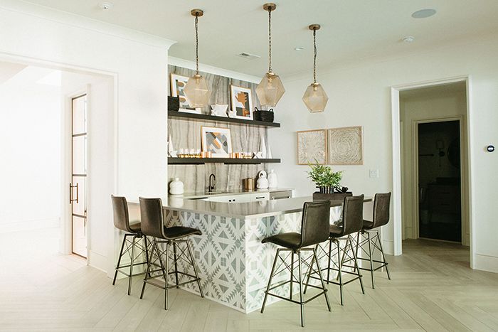 home-of-the-year-2021-bar