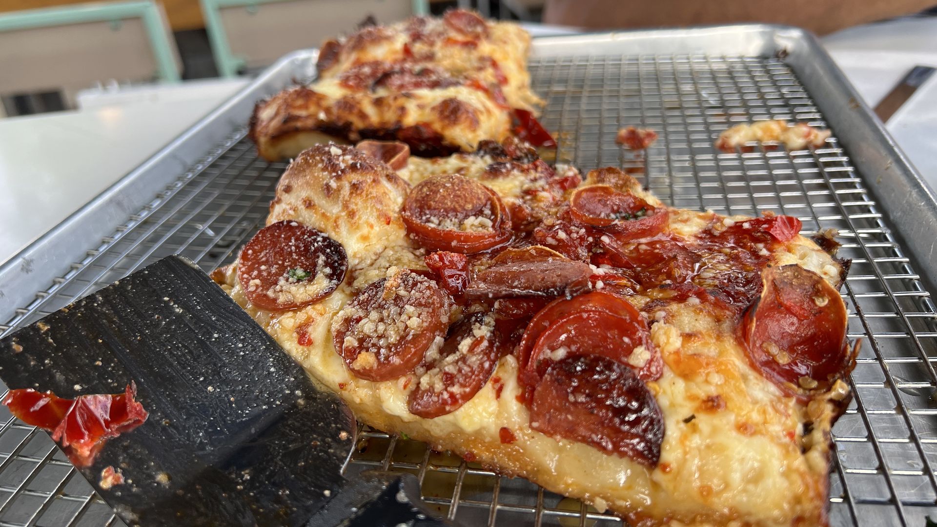 Slice of Comos pizza