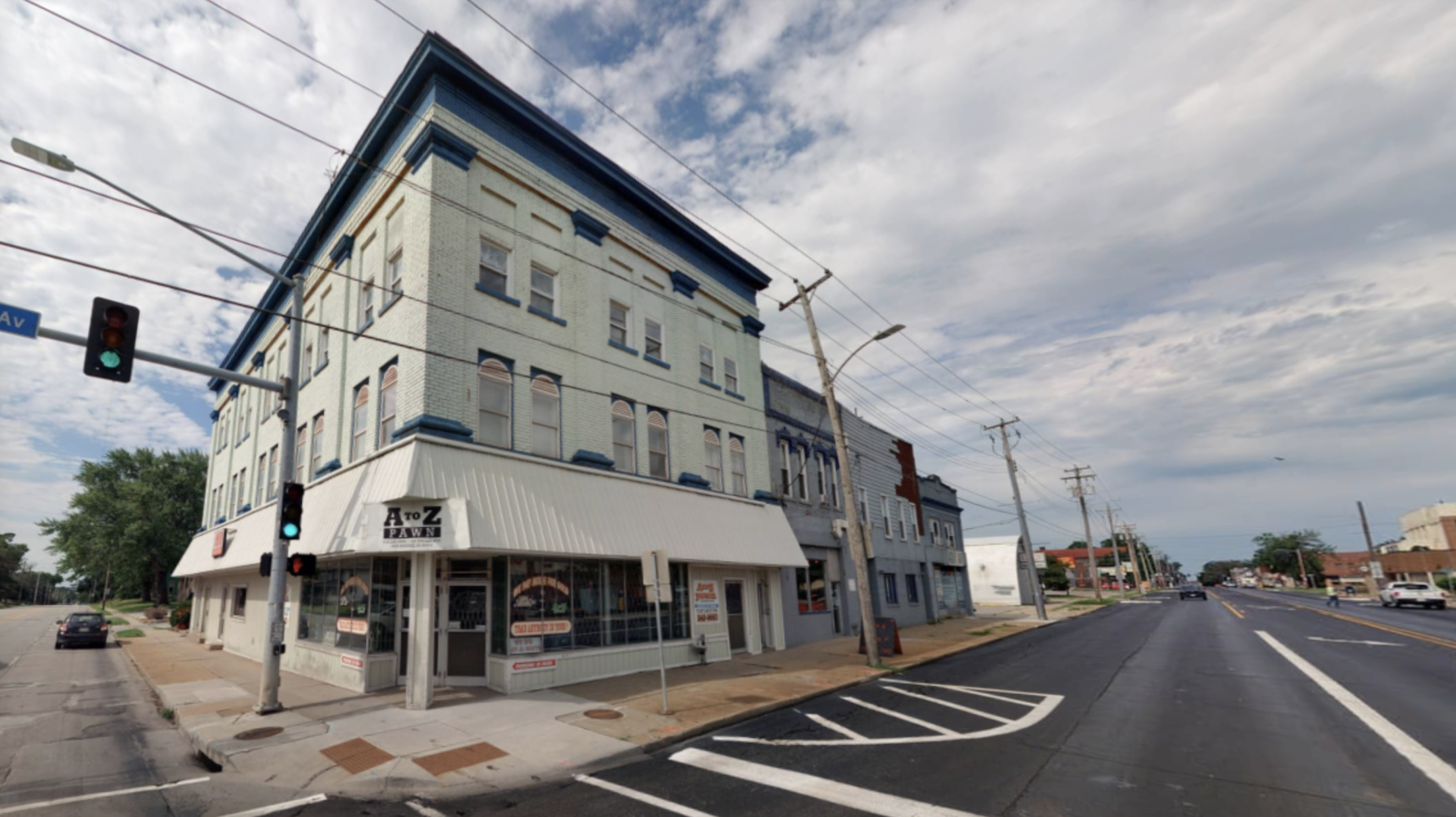 A photo of the Odd Fellows Hall in Des Moines.