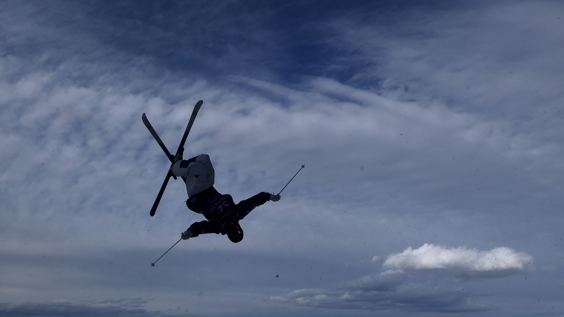 PARK CITY, UTAH - FEBRUARY 06: Nate Gendron of the United States does a training run before the Men's Moguls qualification during the FIS Freestyle Ski World Cup at Deer Valley Resort on February 06, 2025 in Park City, Utah.