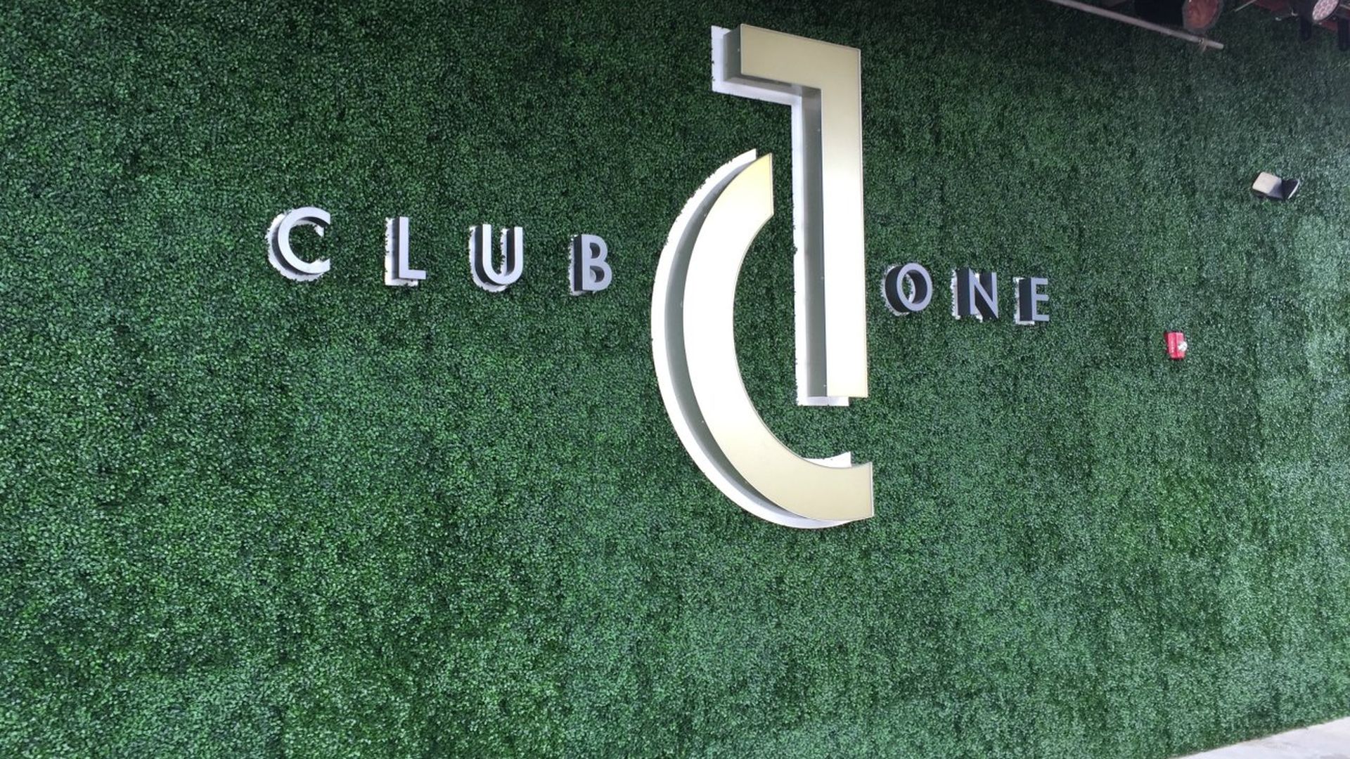 club one header