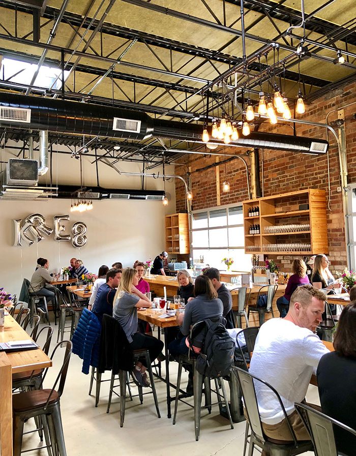 kre8-gastropub-inside-wooden-robot-charlotte