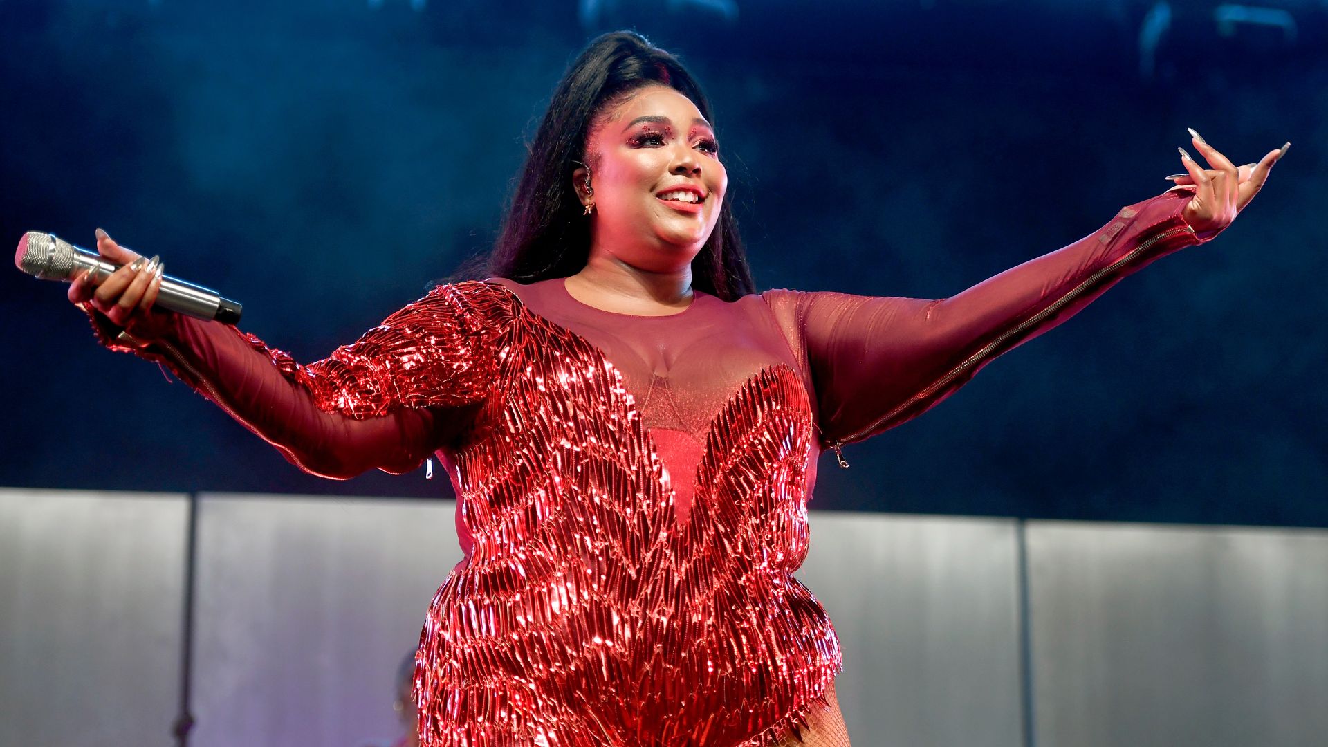 Lizzo performing.
