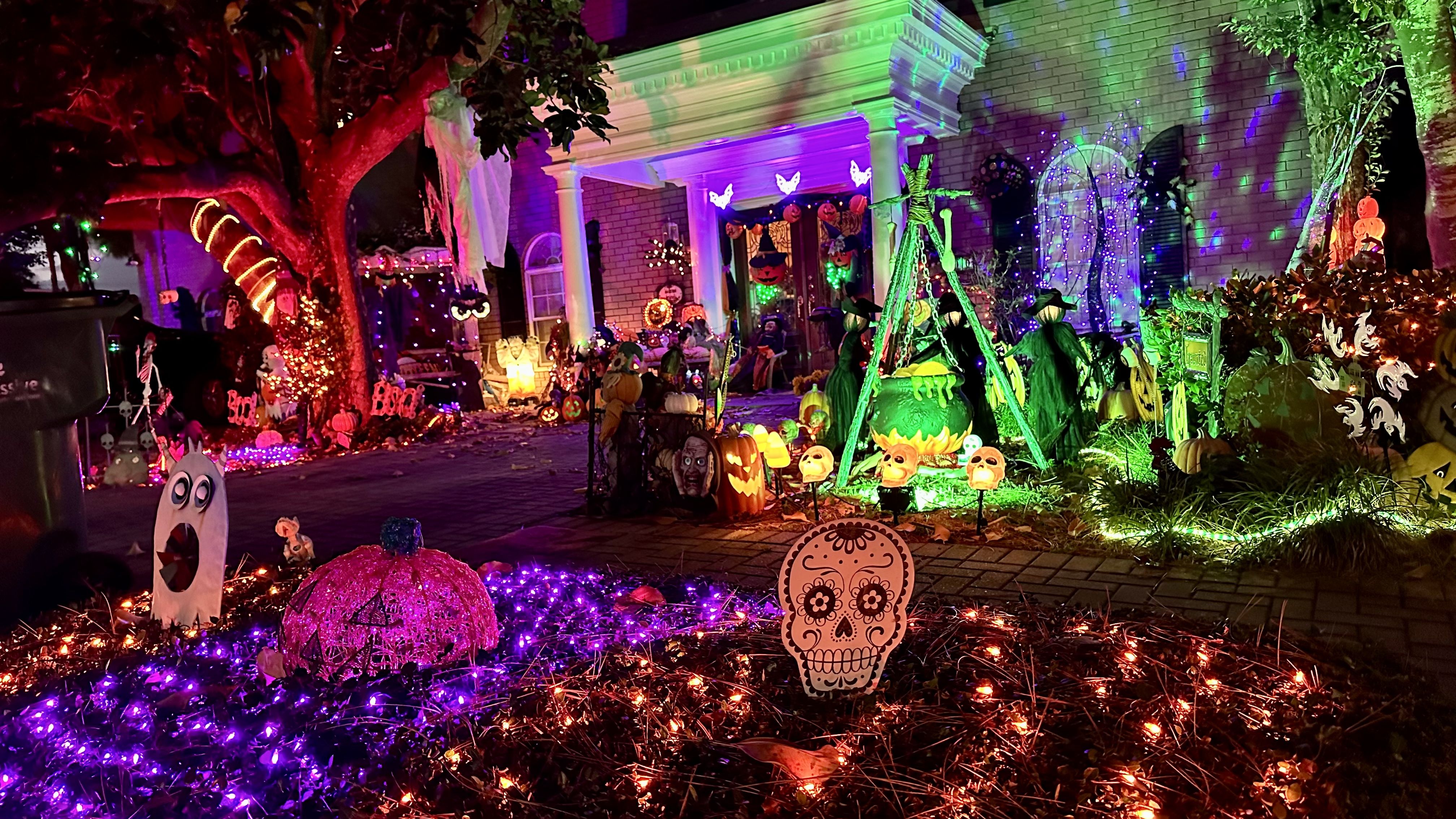 Photo shows spooky lights in Metairie.