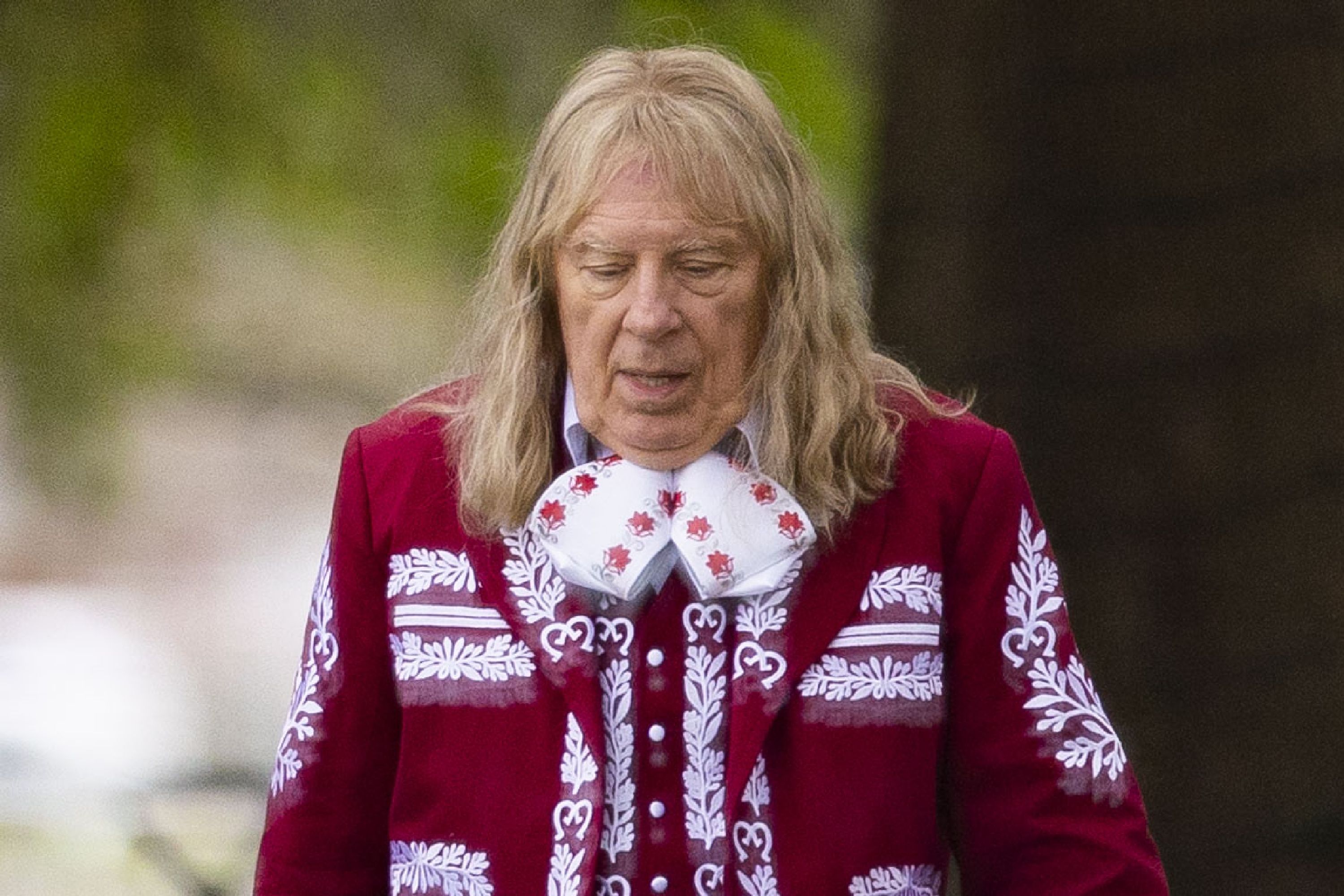 Photo shows Michael McKean in a mariachi costume while filming a scene for the "Spinal Tap" sequel.