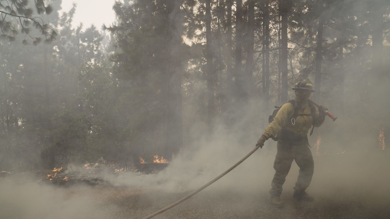 71 Large Fires Burn In U S Washington State Evacuates Thousands