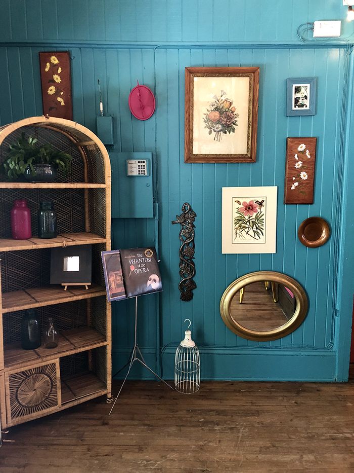 Rosie's Wine Garden decor